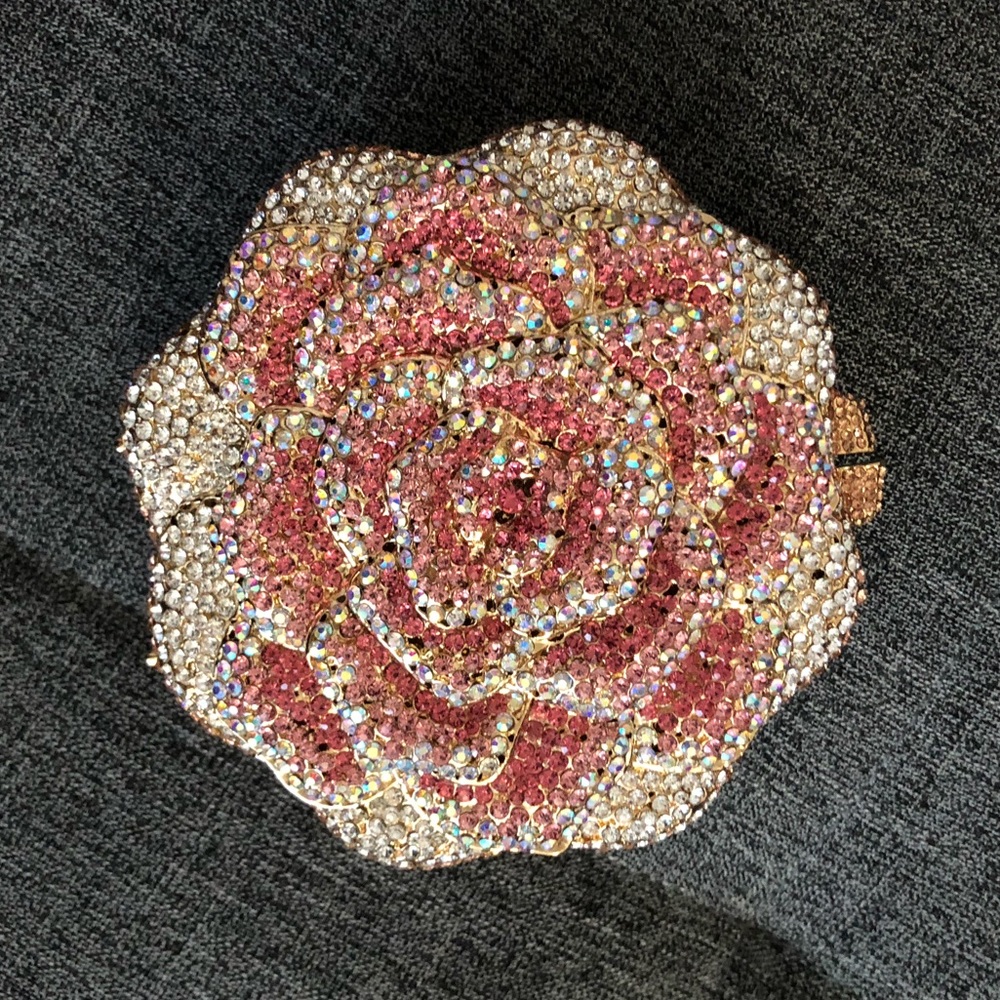 Rose crystal clutch (pink and silver)